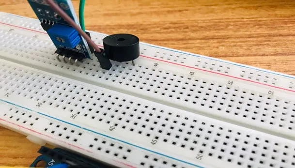 Brown wire fixed on breadboard